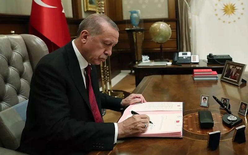 Cumhurbaşkanı Erdoğan'dan üst düzey görev değişiklikleri