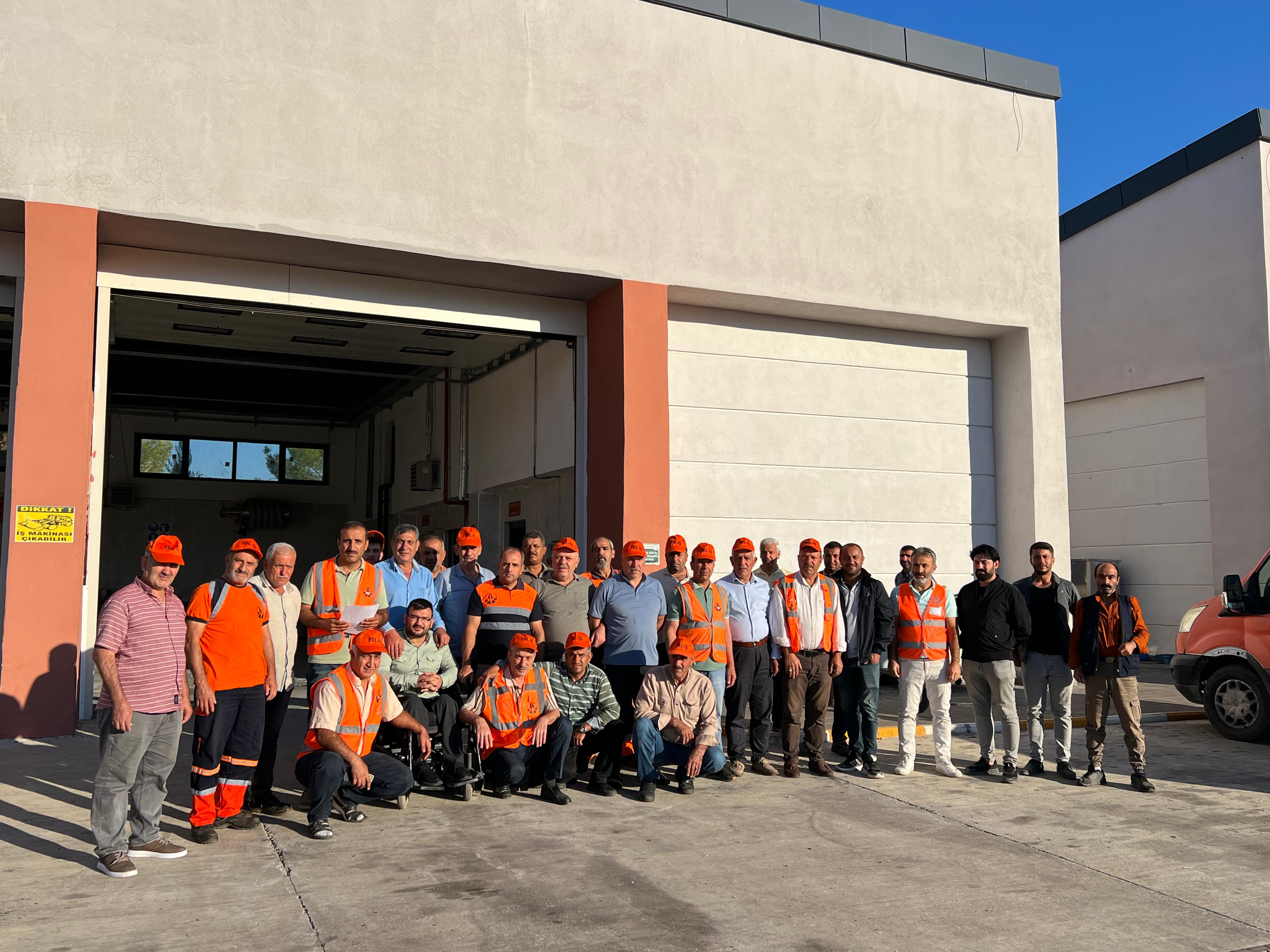 Şanlıurfa’da Yol İş Sendikası’ndan vergi adaletsizliği eylemi: Bıçak kemiğe dayandı