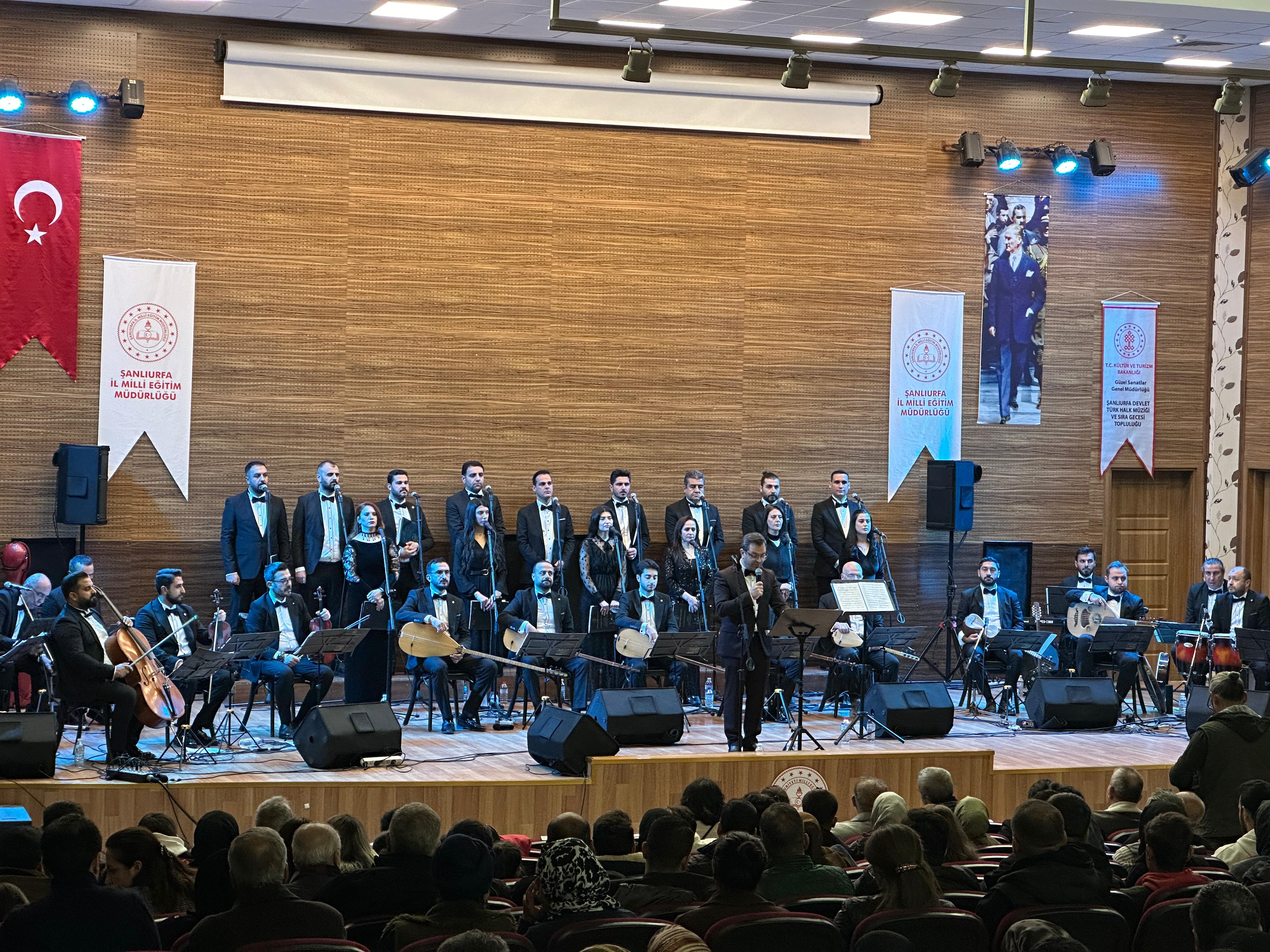 Şanlıurfa'da müzikseverler bu konserde buluştu! Sıra gecesi de düzenlenecek