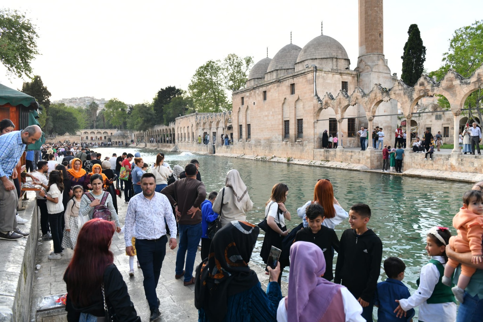 Şanlıurfa’ya ziyaretçi akını: Adım atacak yer kalmadı