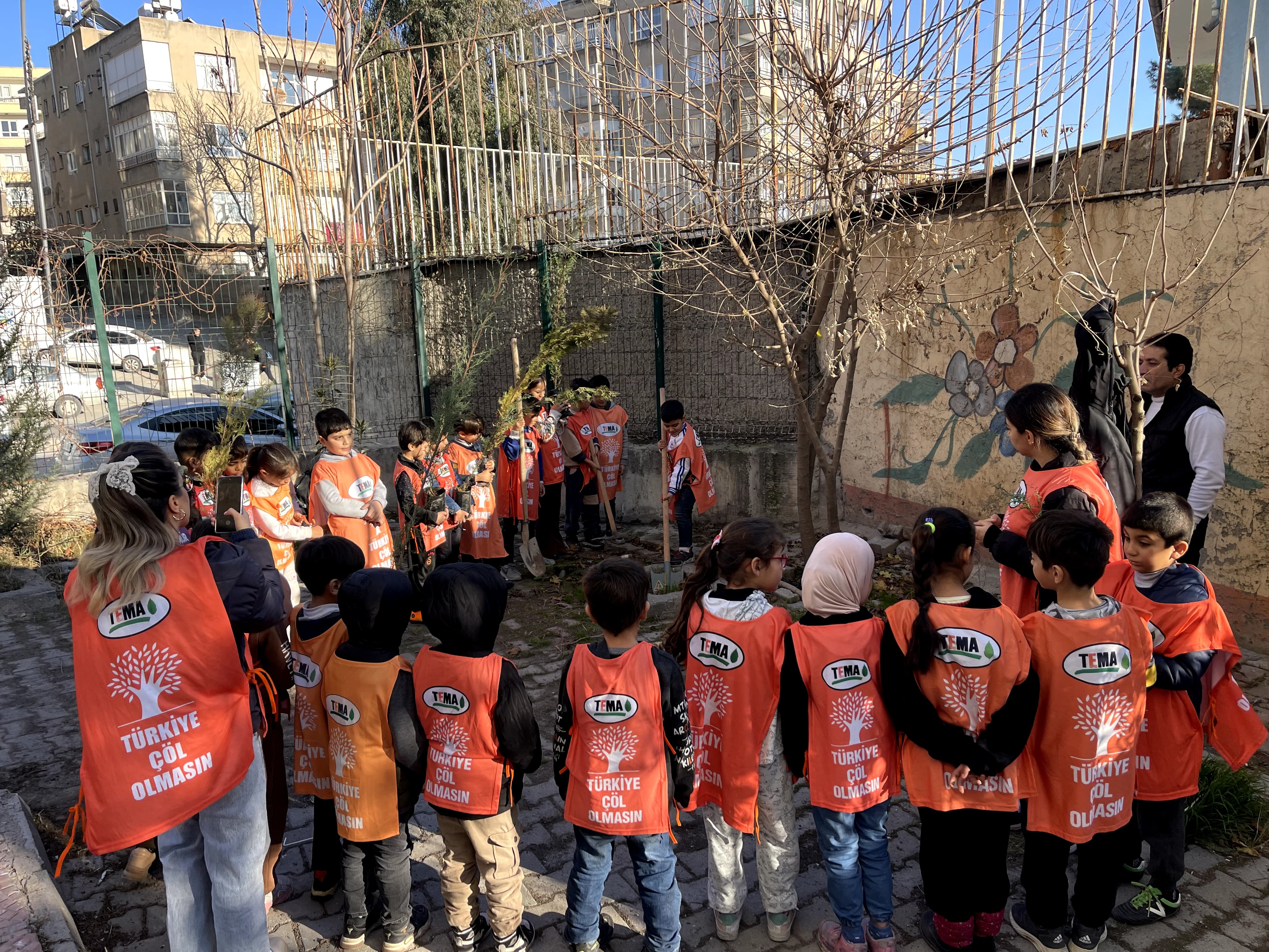 Şanlıurfa’da minik eller geleceğe nefes oldu