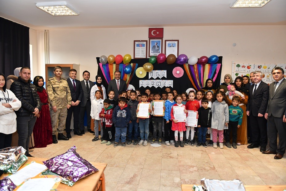 Şanlıurfa’da 726 bin öğrenci karnelerini alarak yarıyıl tatiline başladı