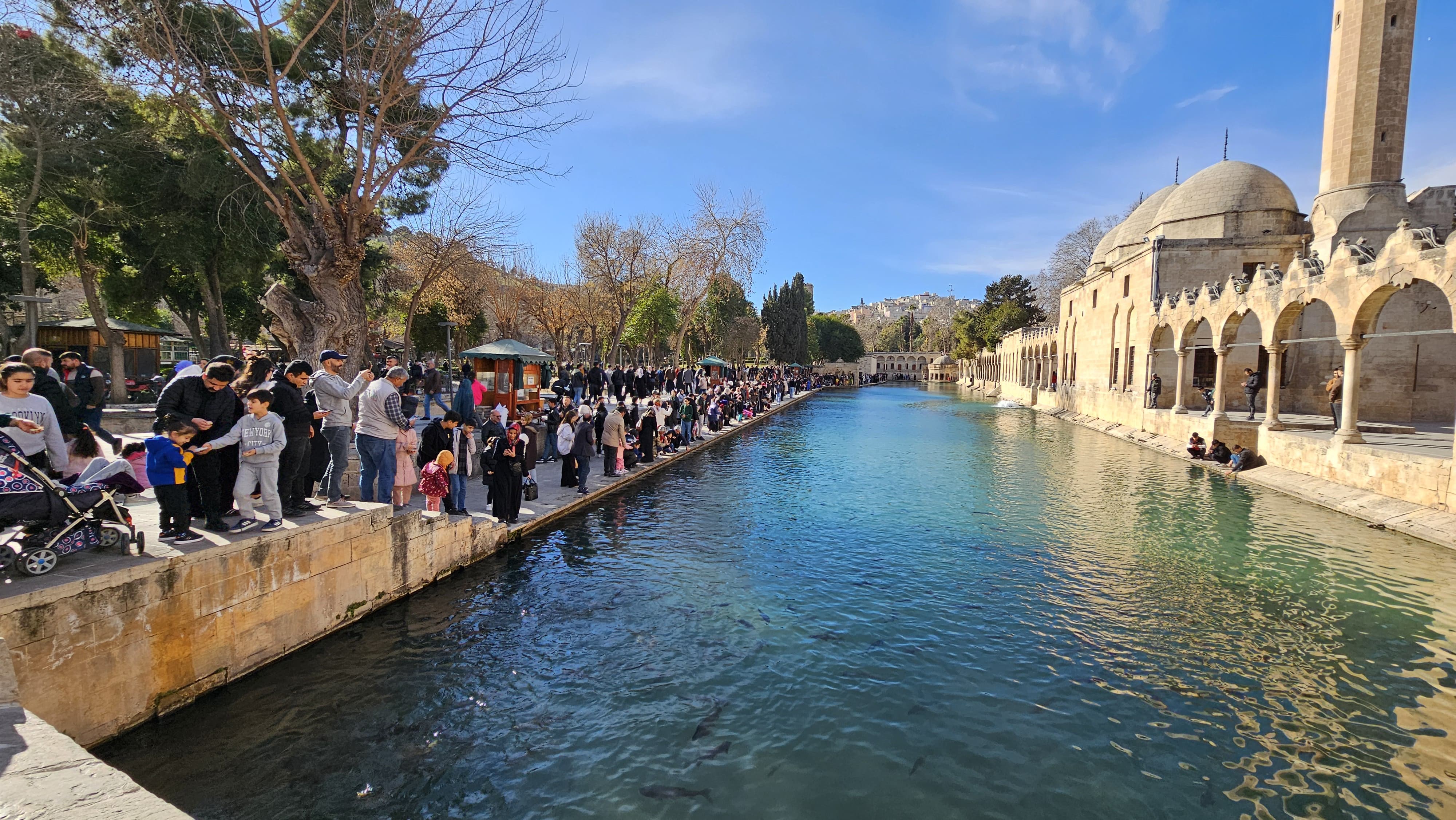 Şanlıurfa’da adım atacak yer kalmadı!