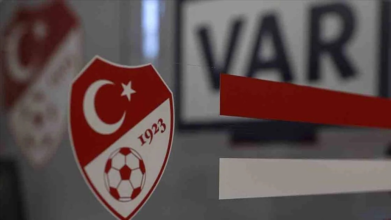 Galatasaray ve Fenerbahçe maçlarının yabancı VAR hakemleri belli oldu