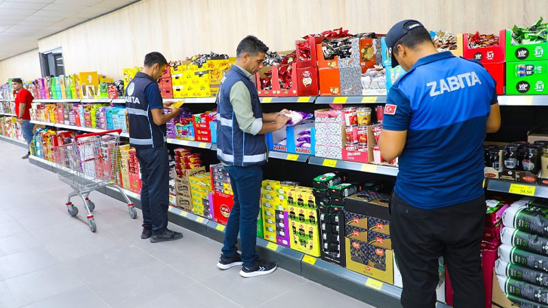 Şanlıurfa’da zabıta ekiplerinde zincir marketlere denetim